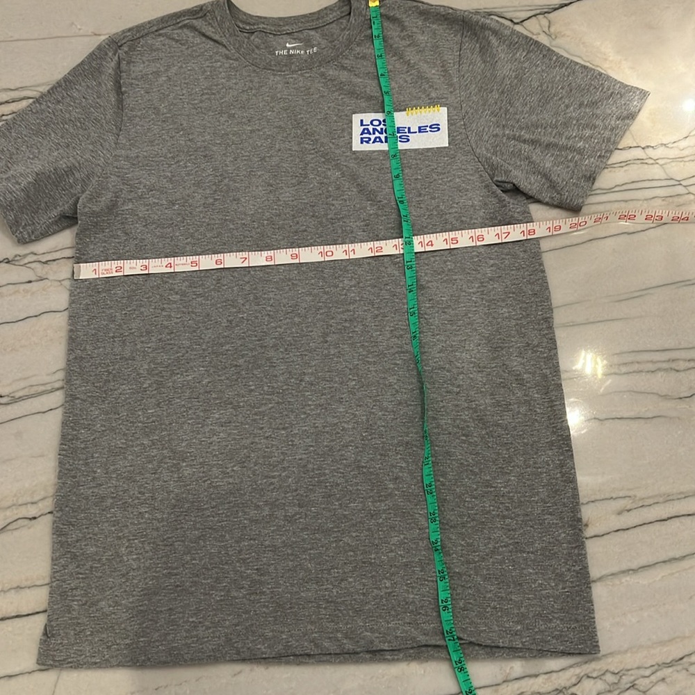 LA Rams T-shirt - Picture 4 of 7